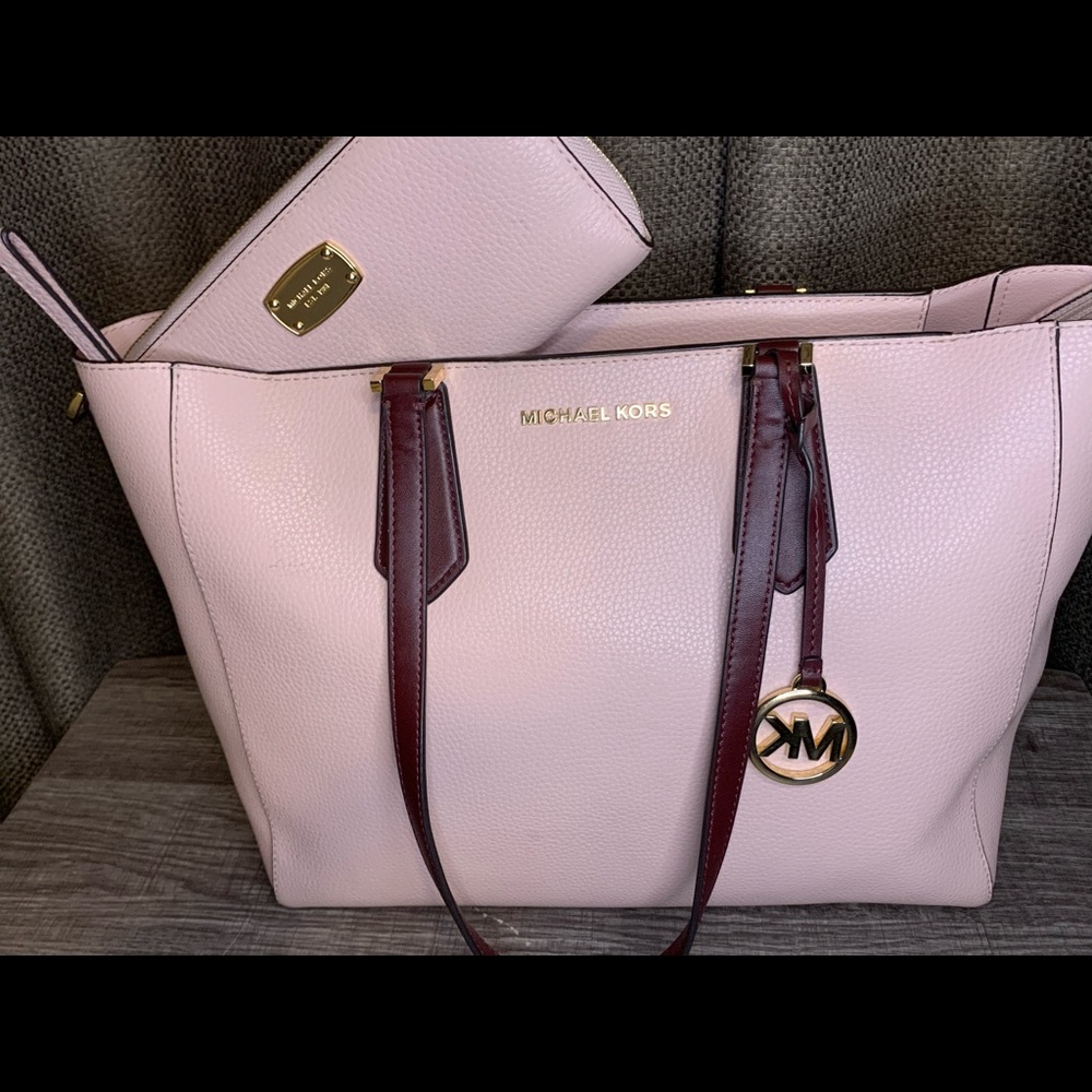 💎Michael Kors Kimberly Tote w/ matching wallet